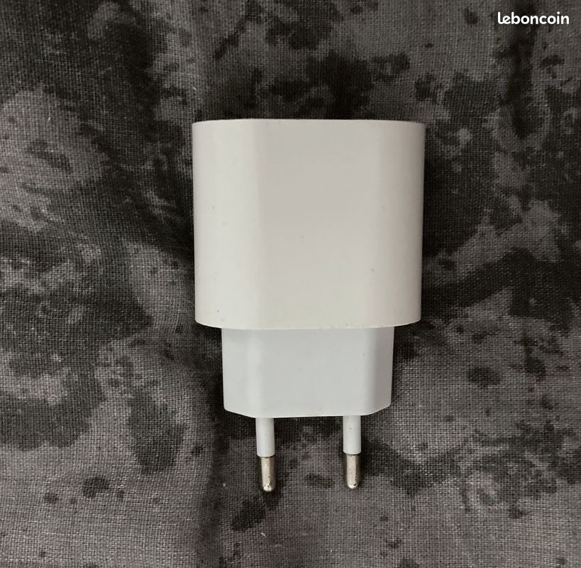 Adaptateur secteur USB‑C 20 W Origina Apple (image 1)