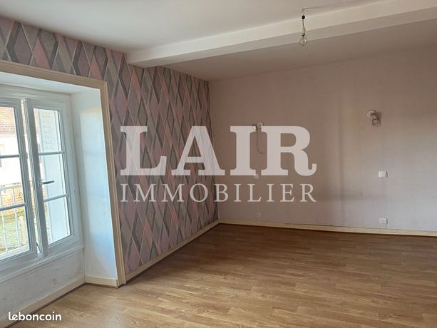 https://img.leboncoin.fr/api/v1/lbcpb1/images/3b/03/42/3b03425e26d331d6138f2b05afb444924f64aa2c.jpg?rule=ad-image