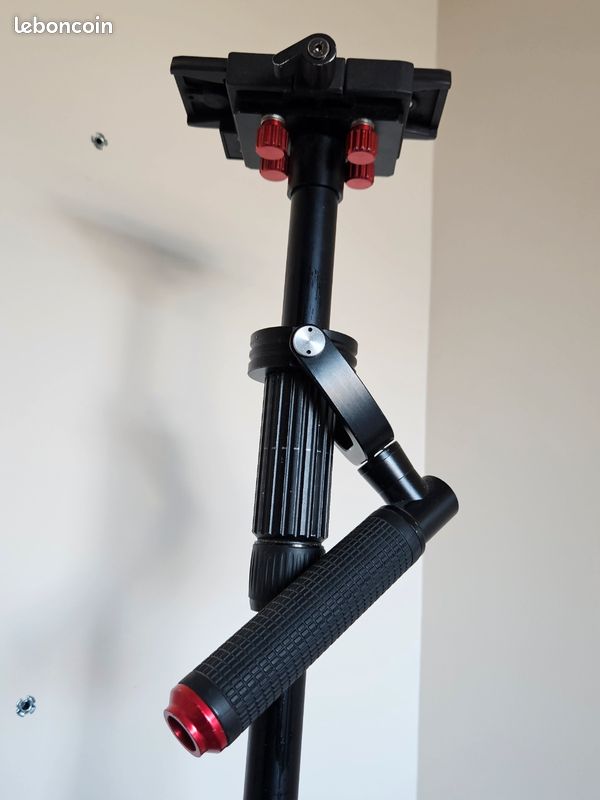 DJI Stabilisateur RS 3 Combo en fibres de carbone - Charge utile 3kg