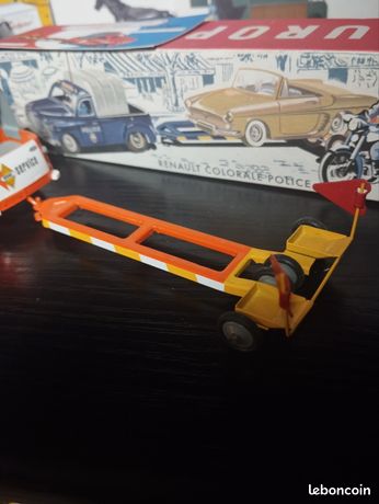 CIJ Renault colorale police - Collection