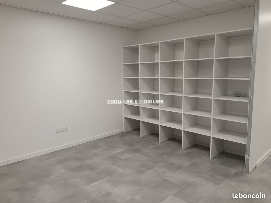 Bureaux 150 m² LA CHAPELLE BASSE MER (image 6)