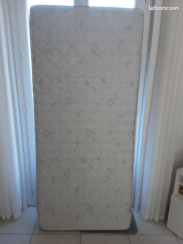Lit sommier matelas 90x200 (image 5)