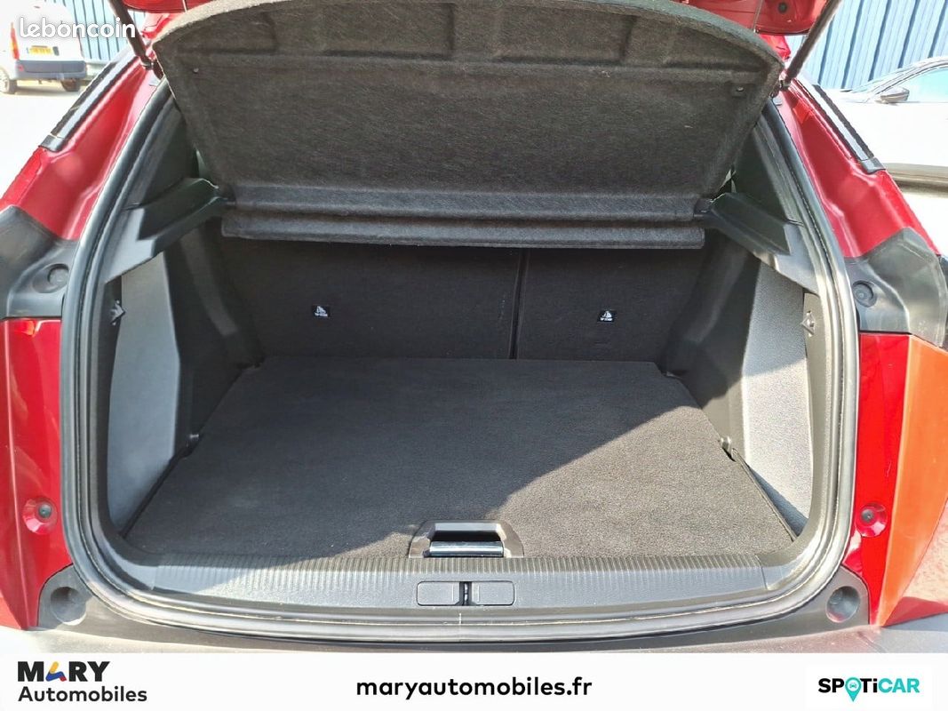PEUGEOT 2008 PureTech 130 S&S EAT8 Style (image 10)