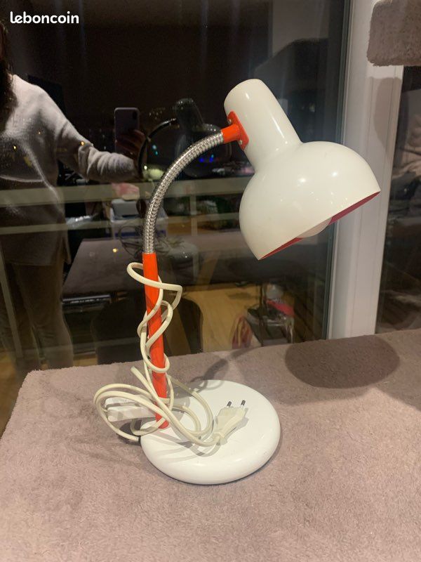 Lampe de bureau (image 1)
