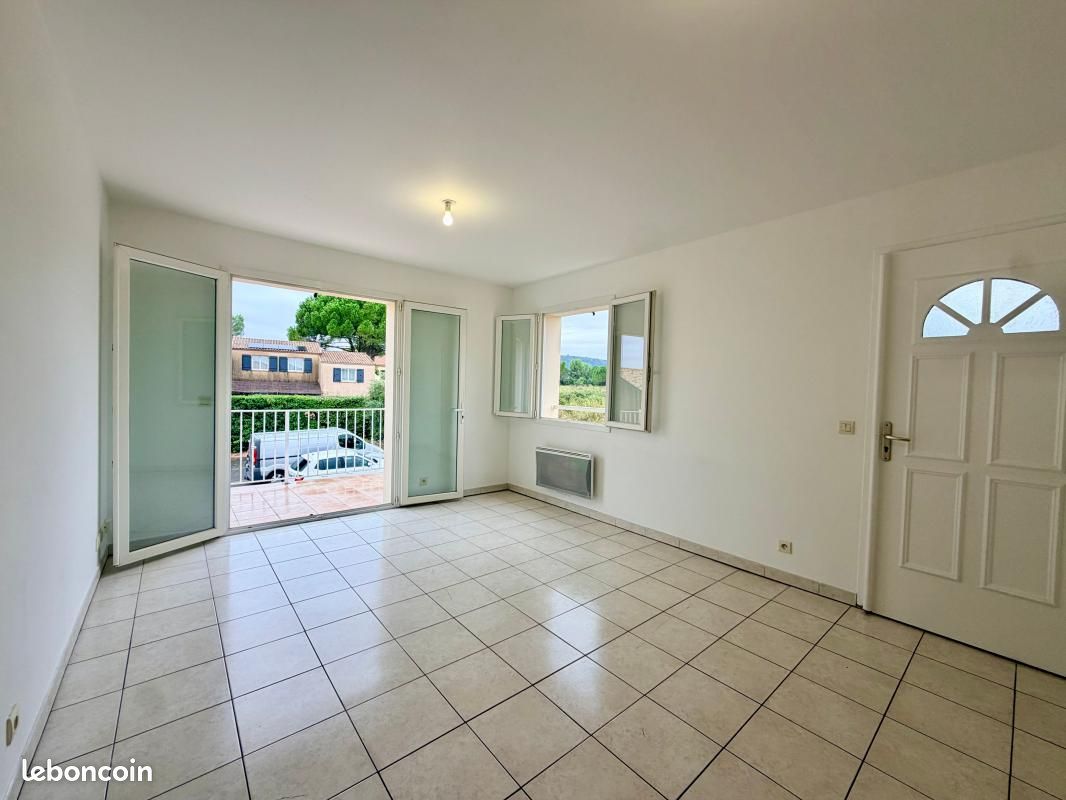 Appartement 3 pièces 46 m² · à Clarensac · 46 m² · 152 000 €