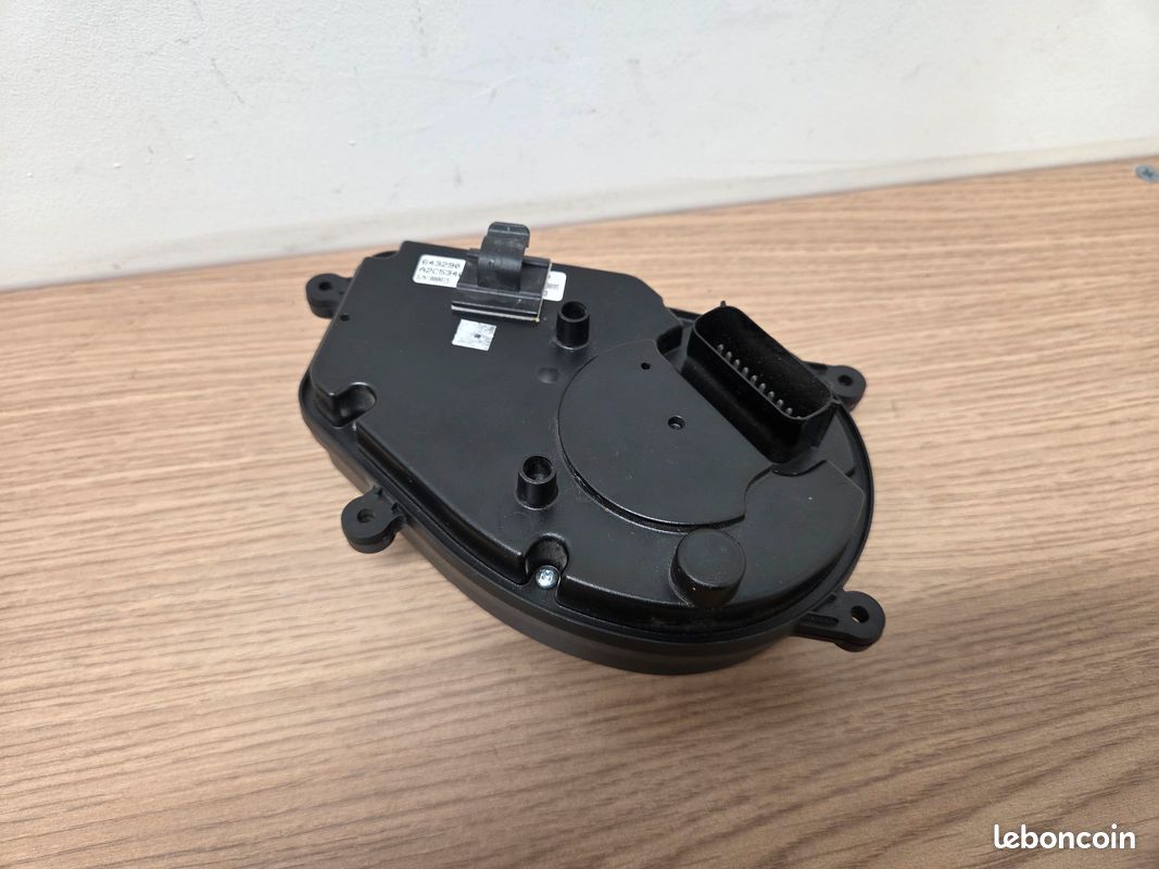 Compteur Gilera Runner 50 2t - Pièce D'occasion, Référence 0024951, Pour Réparation Scooter