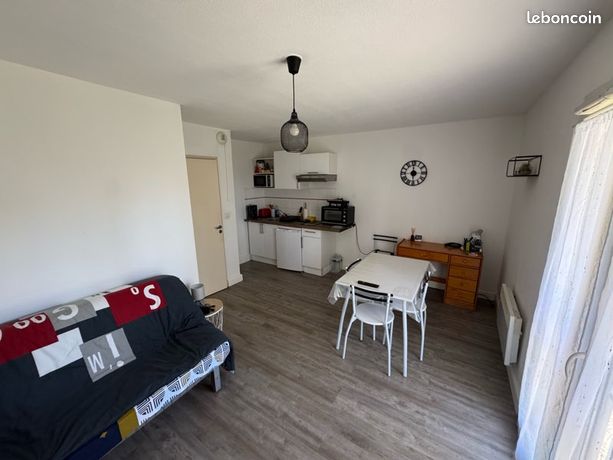 Studio meublé avec parking
