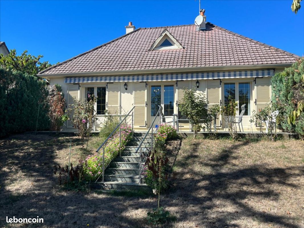 Maison 4 pièces 97 m² · à La Chaussée-Saint-Victor · 97 m² · 210 650 €