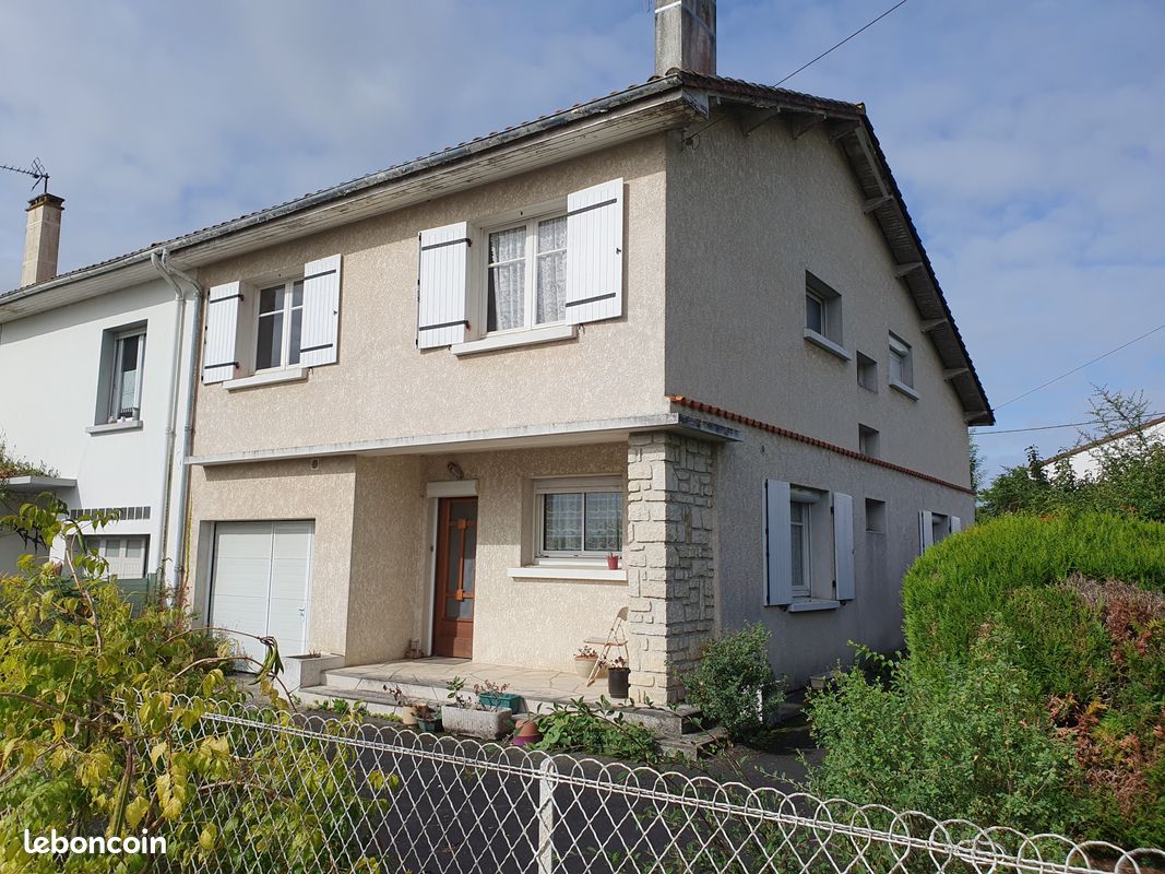 Maison 4 pièces 134 m² · à Saintes · 134 m² · 174 900 €