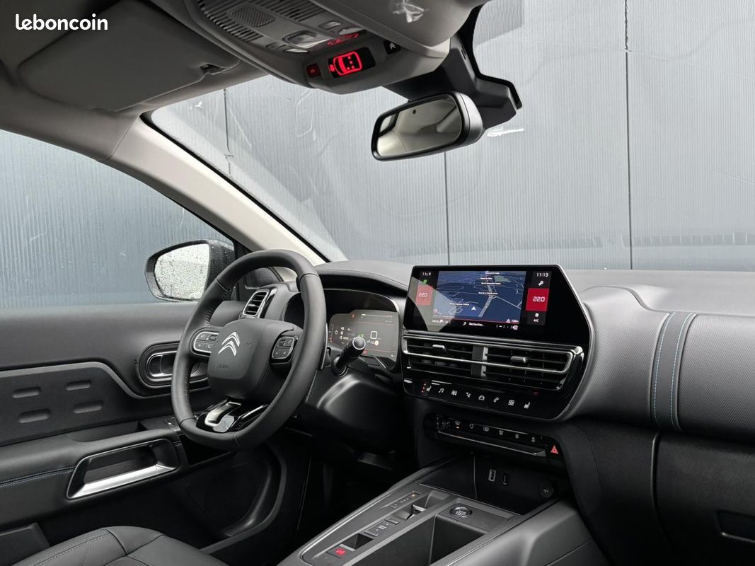 CITROEN C5 AIRCROSS 1.5 BlueHDI 130 EAT8 Max avec Hayon electrique et Ambiance Urban Black (image 5)