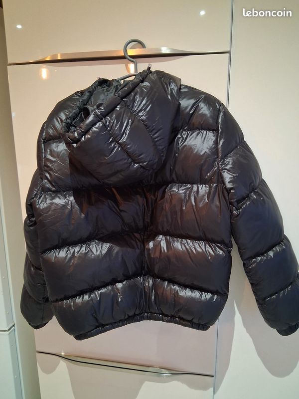 Blouson matelassé noir brillant neuf (image 2)