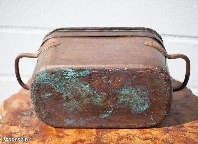 Daubière braisière cuivre signée XVIIIème siècle