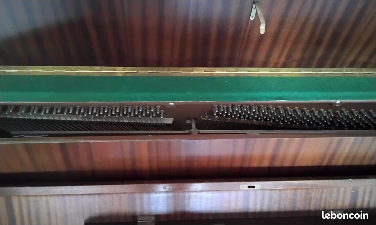 Piano droit Geyer (image 3)