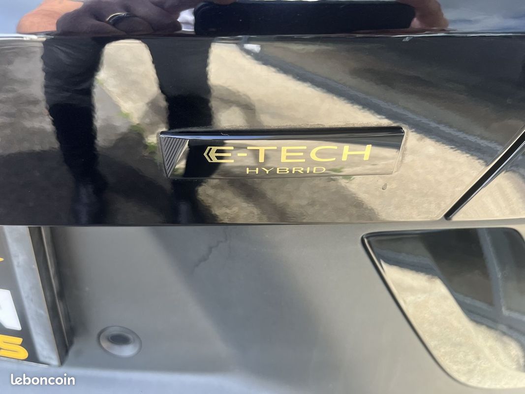 Renault ARKANA 1.6 E-TECH 145 CH FULL HYBRID EVOLUTION (image 22)