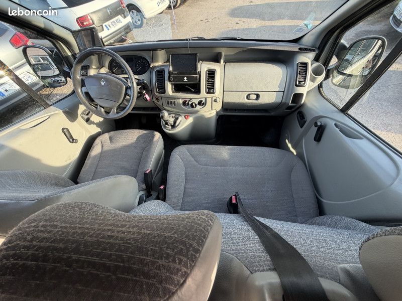 Renault TRAFIC II PASSENGER L1H1 1000 2.0 DCI 90CH AUTHENTIQUE (image 8)