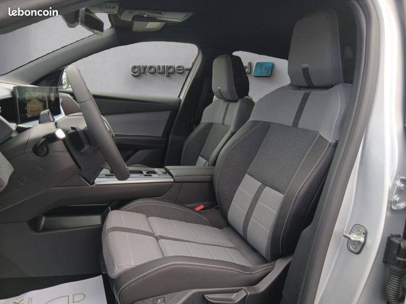 Opel Grandland 1.2 Turbo Hybrid 145ch GS e-DCT6 (image 9)