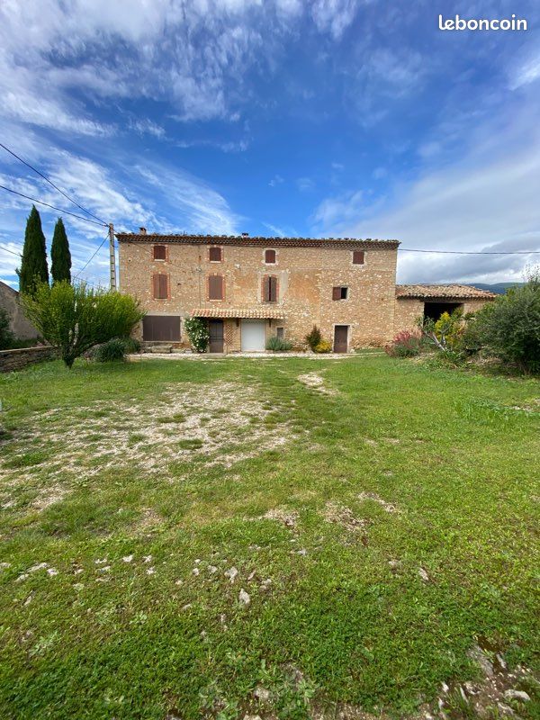 Maison 9 pièces 200 m² · à Bédoin · 200 m² · 610 000 €