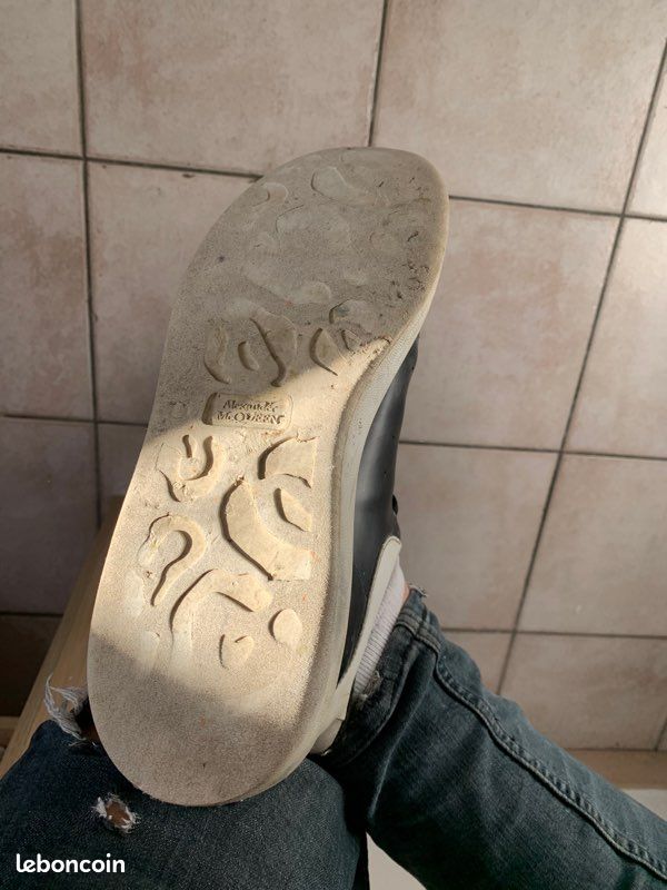 Vend chaussure et pied (image 3)
