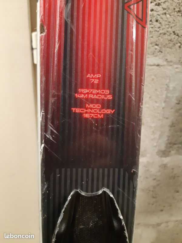 capita carving snowboard CAPiTA Indoor Survival Snowboard 2026