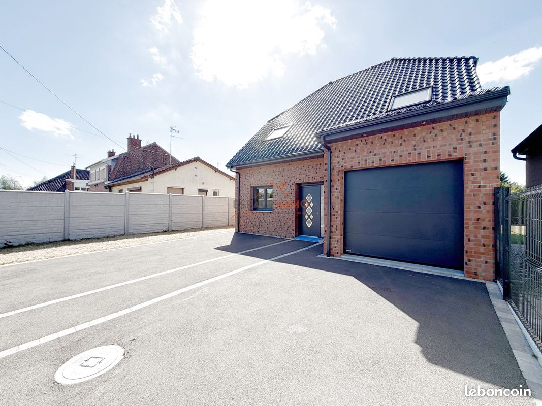 Maison 5 pièces 135 m² · à Saint-Amand-les-Eaux · 135 m² · 329 000 €