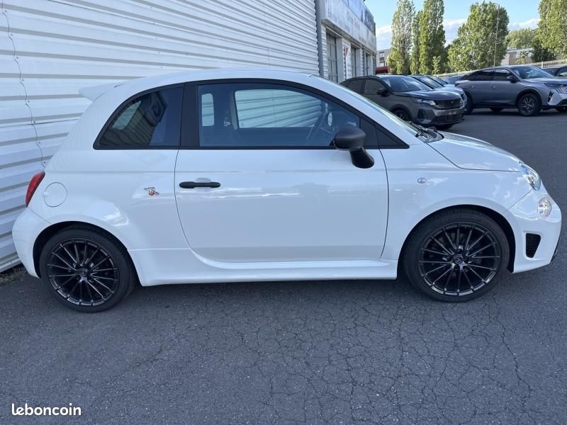 Abarth 500 1.4 Turbo T-Jet 165ch 595 MY22 (image 6)