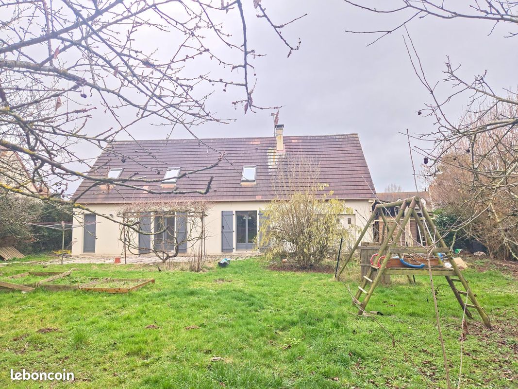 Maison 7 pièces 130 m² · à Orgerus · 130 m² · 370 000 €