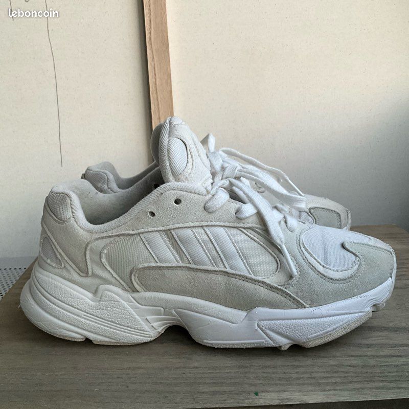 Chaussures Adidas Adidas Yung One Blanche Adidas Yung Chaussures