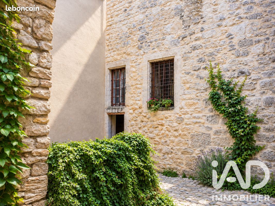 Appartement 4 pièces 66 m² · à Saint-Remèze · 66 m² · 55 000 €
