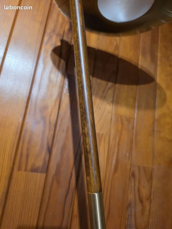 Lampadaire design métal & bois – Élégance moderne (image 10)