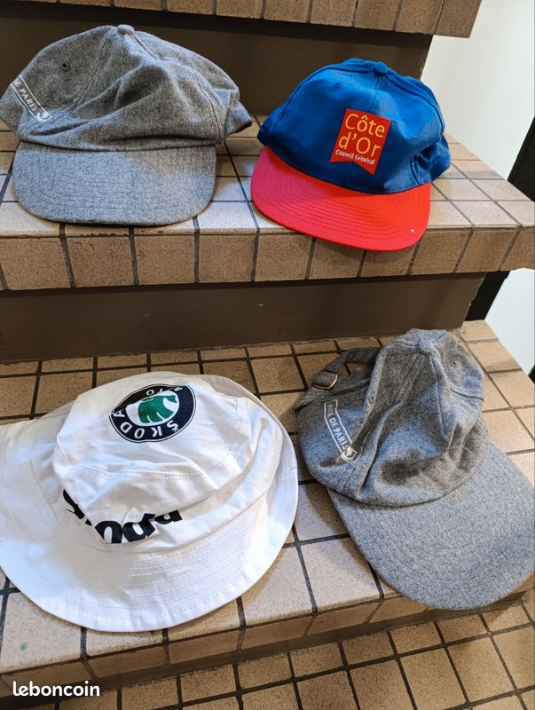 Lot casquettes et bob (image 1)