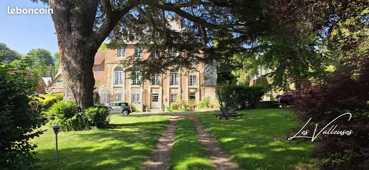 Maison 8 pièces 243 m² · à Arques-la-Bataille · 243 m² · 600 000 €