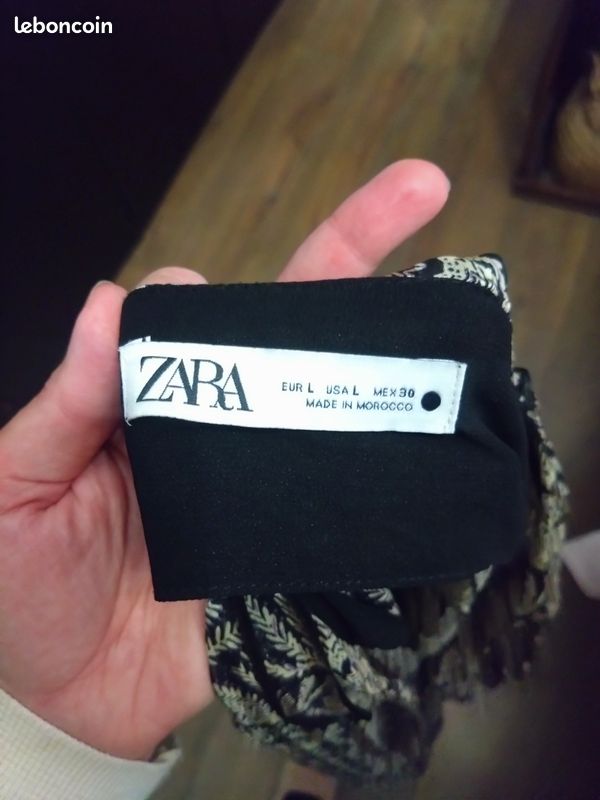 Robe noire Zara XS/S (Gebraucht) in Estavannens für CHF 3 - mit