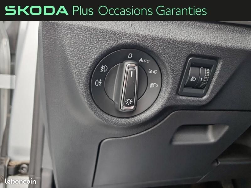 Skoda Scala 1.0 TSI Evo 110ch Business DSG7 (image 23)