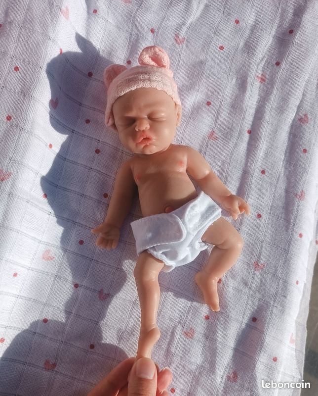 Mini bébé reborn full silicone 20cm-250g (image 3)
