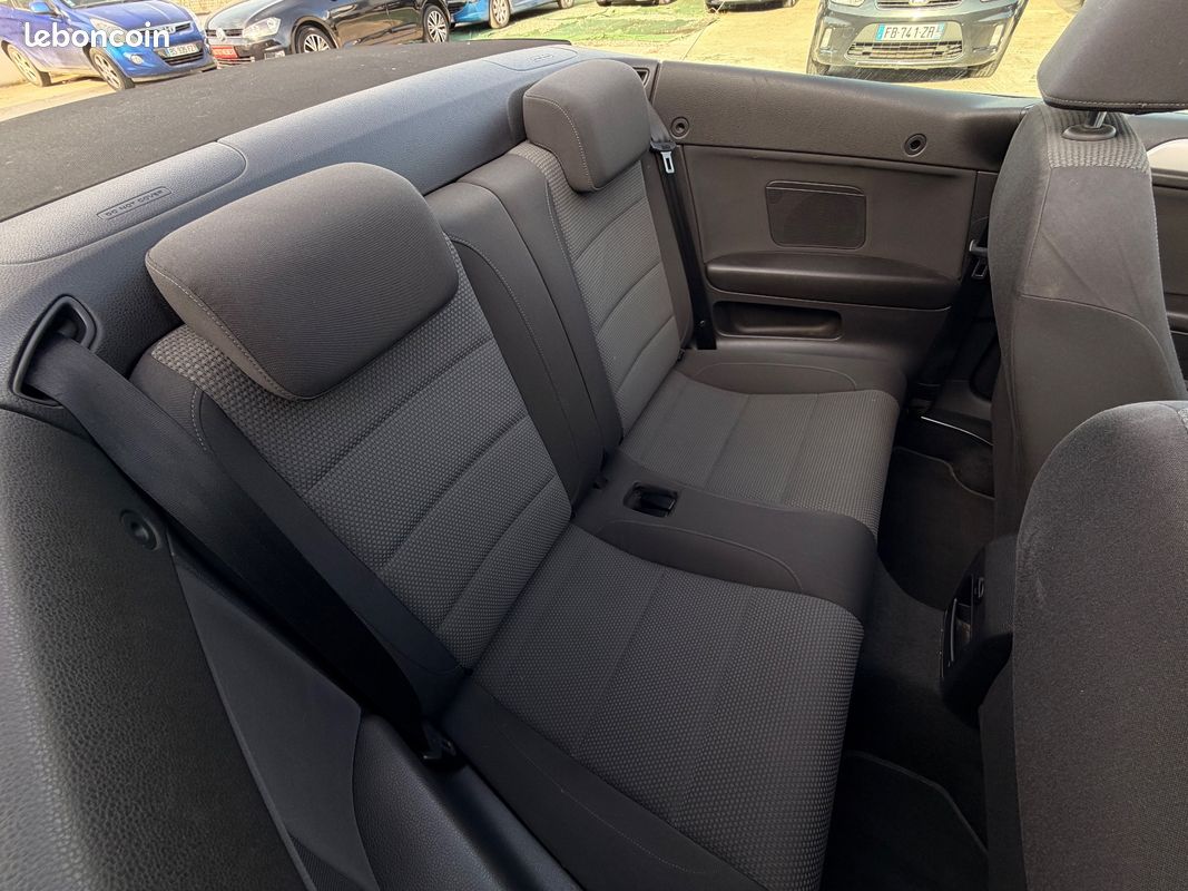 VOLKSWAGEN GOLF CABRIOLET 1.2 TSI 105ch *Carplay (image 14)