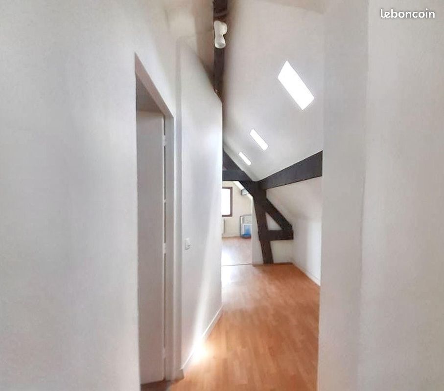 Maison 5 pièces 200 m² · à Mareil-Marly · 200 m² · 2 300 €/mois