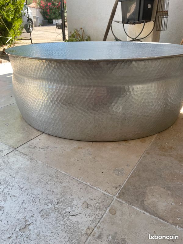 Table basse aluminium martelé argent (image 2)