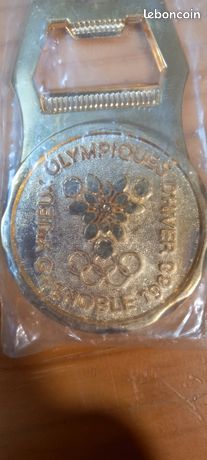 Décapsuleur publicitaire Champagne pour Jeux Olympiques Grenoble 1968