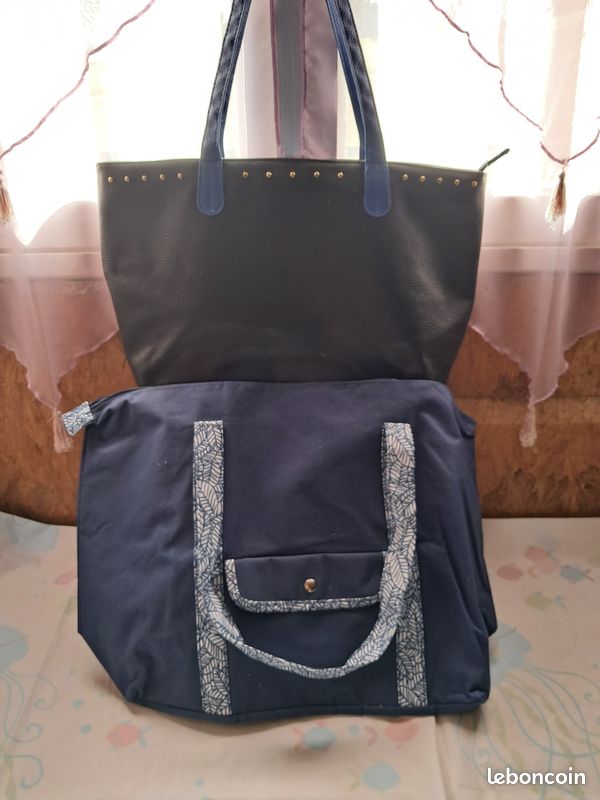Lot de sacs en tissus pour femme (image 1)