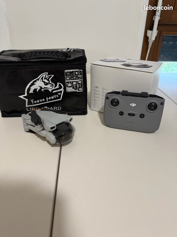 Drone (image 1)