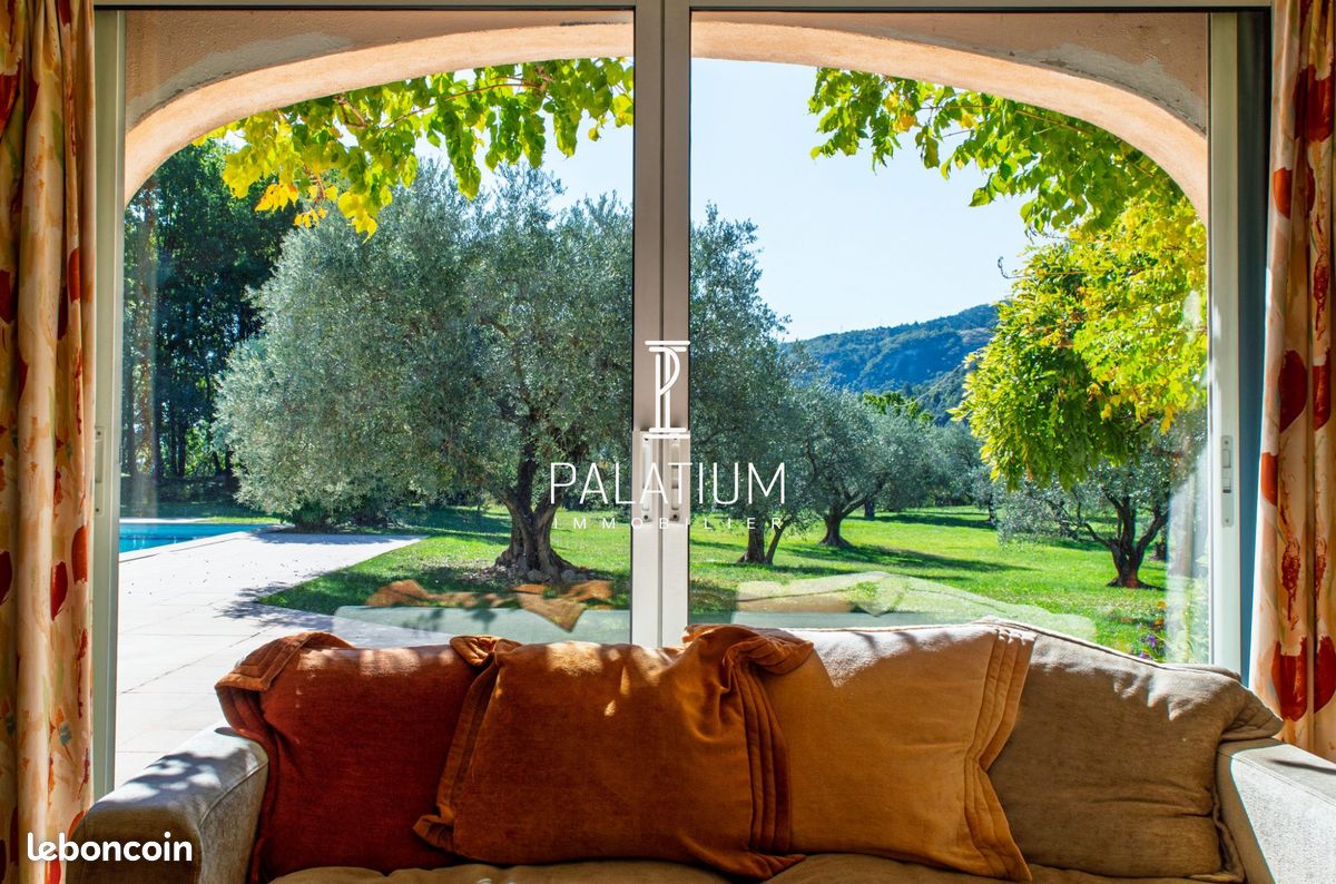 Villa 12 pièces 311 m² (image 9)