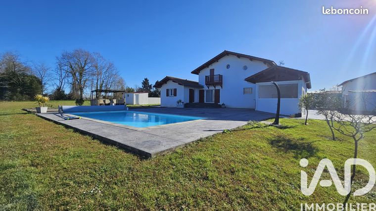 Maison 6 pièces 203 m²