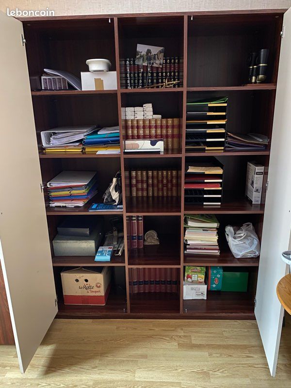 Bureau (image 2)