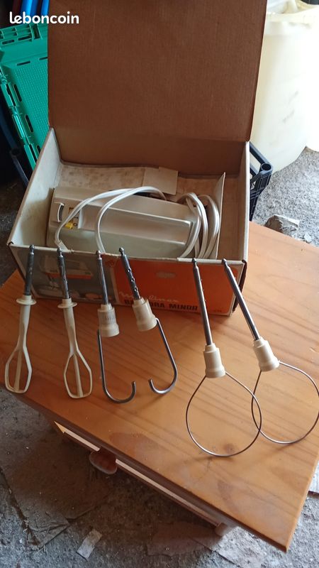 Batteur Moulinex MINOR 2 D'occasion - Complet En Boîte Avec Notice