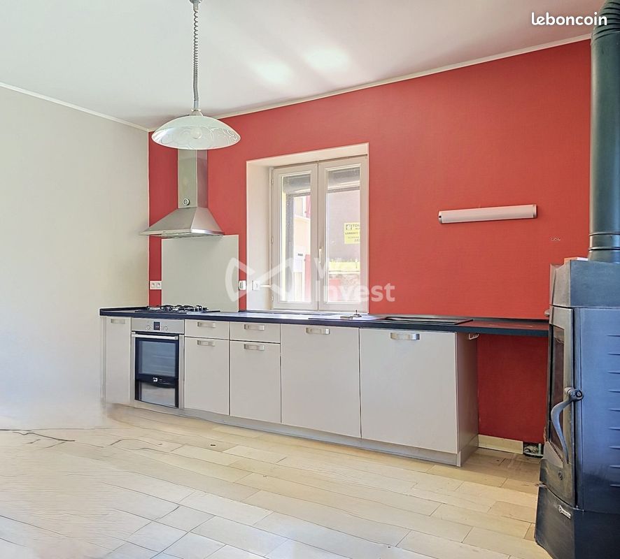 Maison 5 pièces 127 m² · à Ugny · 127 m² · 240 000 €
