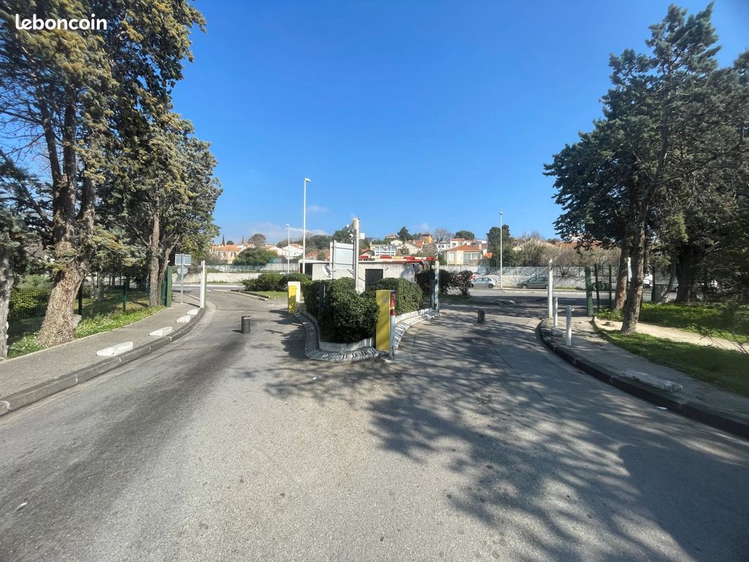 Appartement 5 pièces 82 m² · à Marseille · 82 m² · 92 000 €