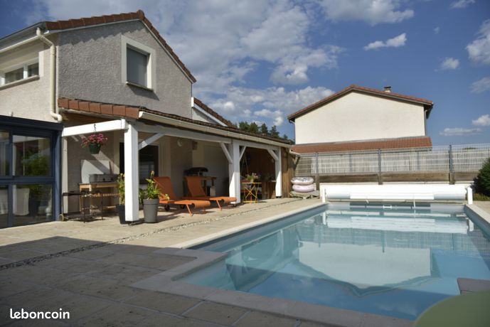 Villa contemporaine 163 m² avec piscine et terrain de 892m²