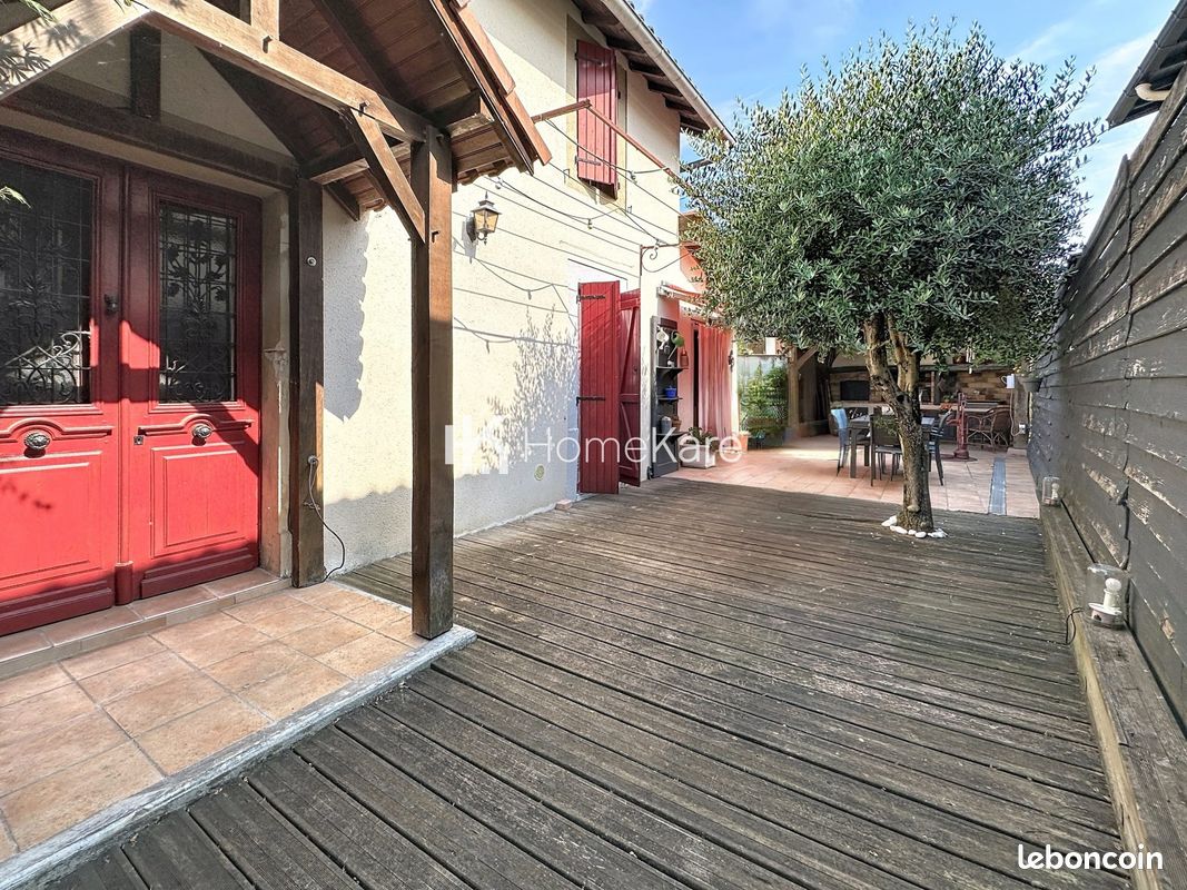 Maison 6 pièces 160 m² · à Mane · 160 m² · 189 000 €