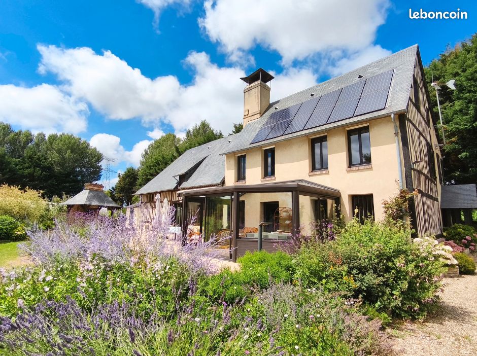 Maison 10 pièces 238 m² · à Montivilliers · 238 m² · 590 000 €