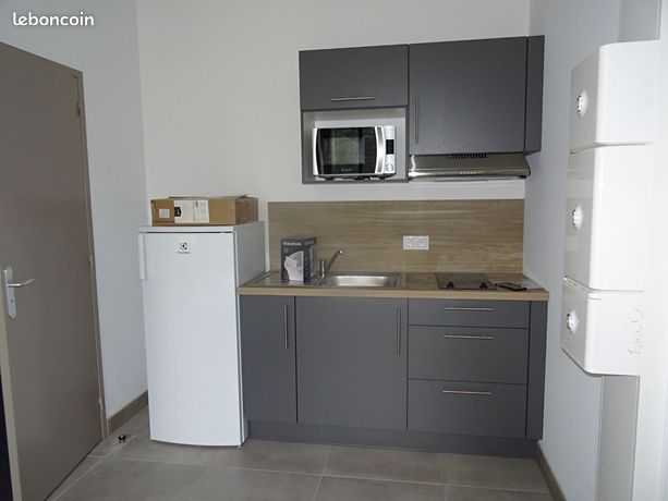 Studio 1 pièce 27 m²